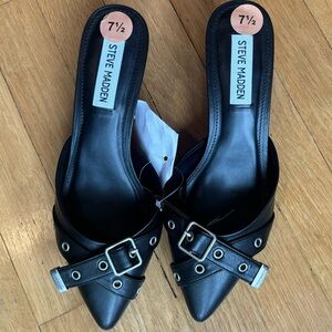 Steve Madden Black Pointed-Toe Mules with Kitten Heel 
WOMEN’S SIZE 7.5